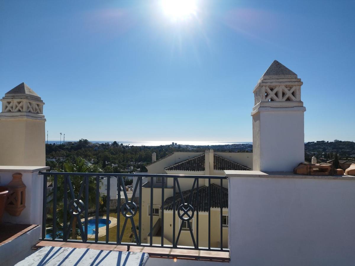 3 Bedroom Duplex Penthouse With Stunning Rooftop Solarium And See Views *