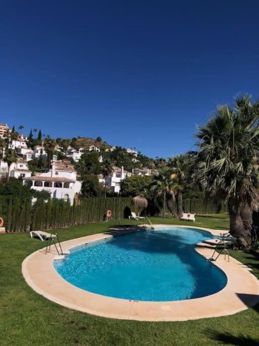3 Bedroom Duplex Penthouse With Stunning Rooftop Solarium And See Views Apartamento Marbella