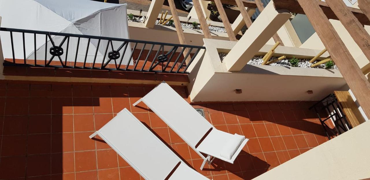 3 Bedroom Duplex Penthouse With Stunning Rooftop Solarium And See Views Apartamento