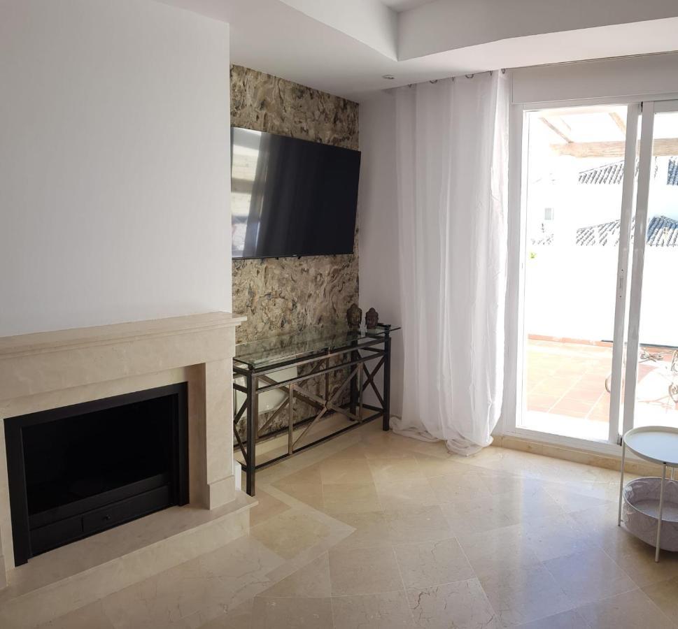 3 Bedroom Duplex Penthouse With Stunning Rooftop Solarium And See Views Apartamento *
