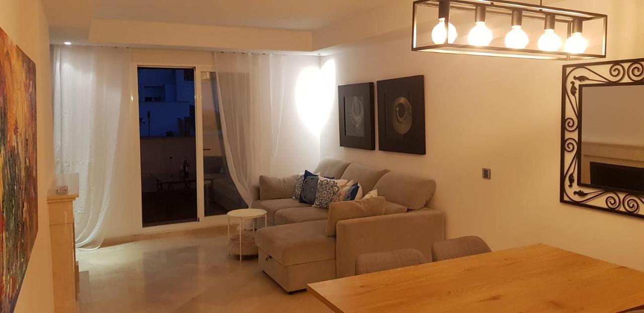 3 Bedroom Duplex Penthouse With Stunning Rooftop Solarium And See Views Apartamento *