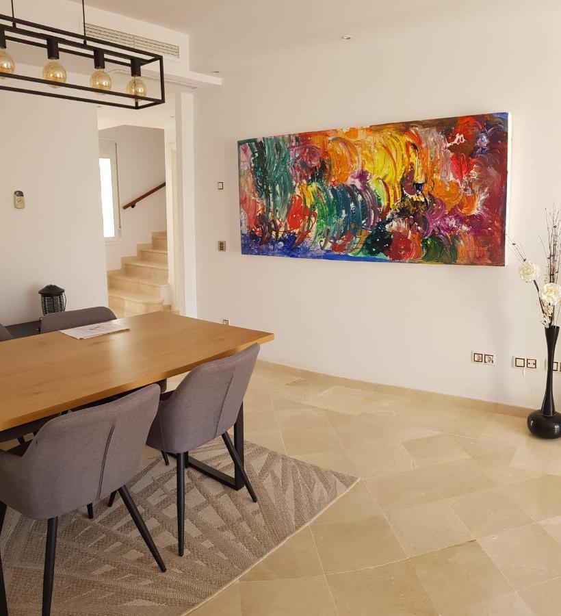 3 Bedroom Duplex Penthouse With Stunning Rooftop Solarium And See Views Apartamento *