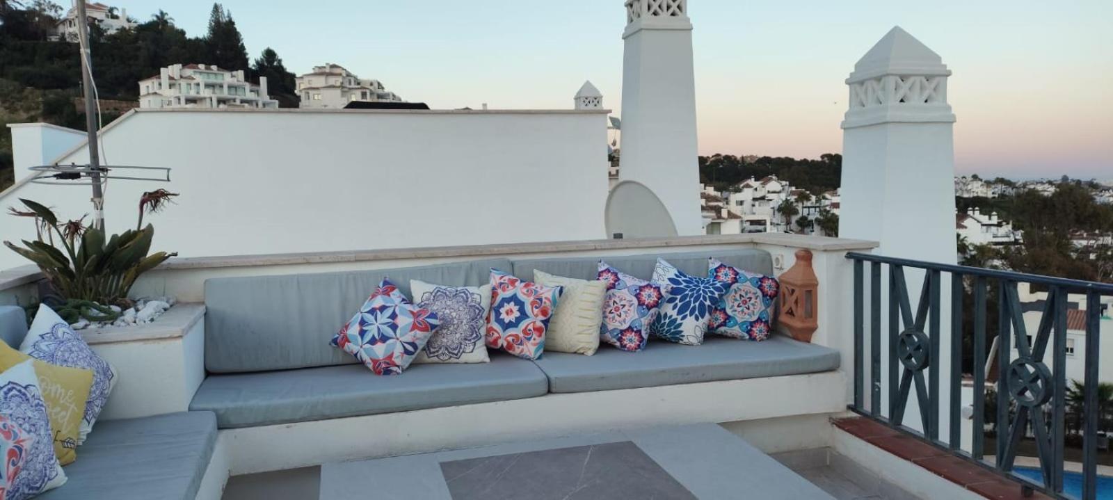Apartamento 3 Bedroom Duplex Penthouse With Stunning Rooftop Solarium And See Views Marbella