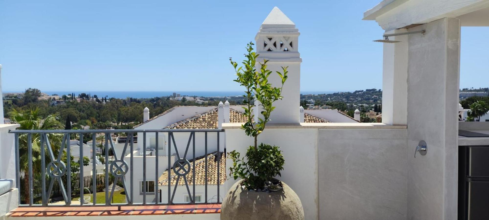 Apartamento 3 Bedroom Duplex Penthouse With Stunning Rooftop Solarium And See Views Marbella